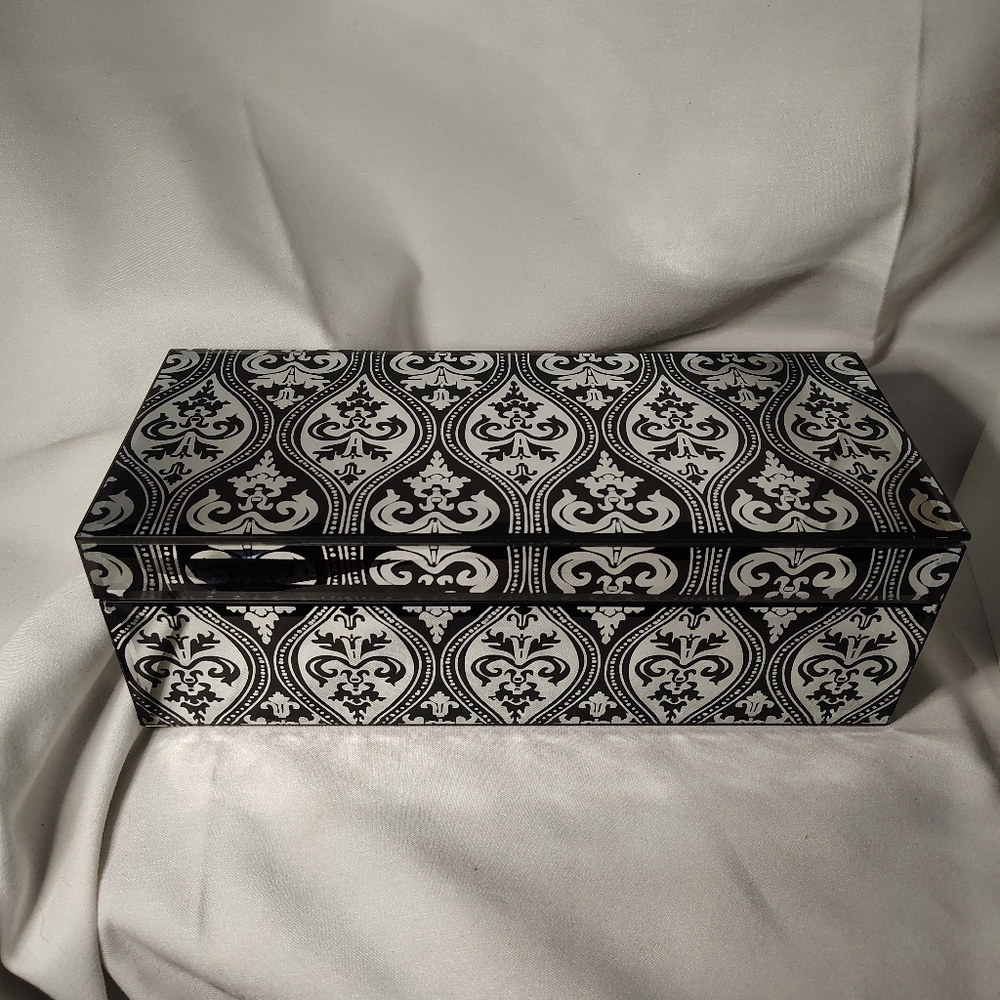 🖤🩶Mirrored Jewelry Box w/ Black Design  12x5x4
